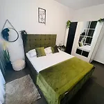 Velvet Bliss Mamaia Nord Apartment Navodari