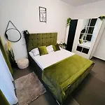 Velvet Bliss Mamaia Nord Apartment Navodari