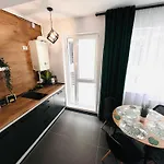 Velvet Bliss Mamaia Nord Apartment *