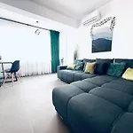 Velvet Bliss Mamaia Nord